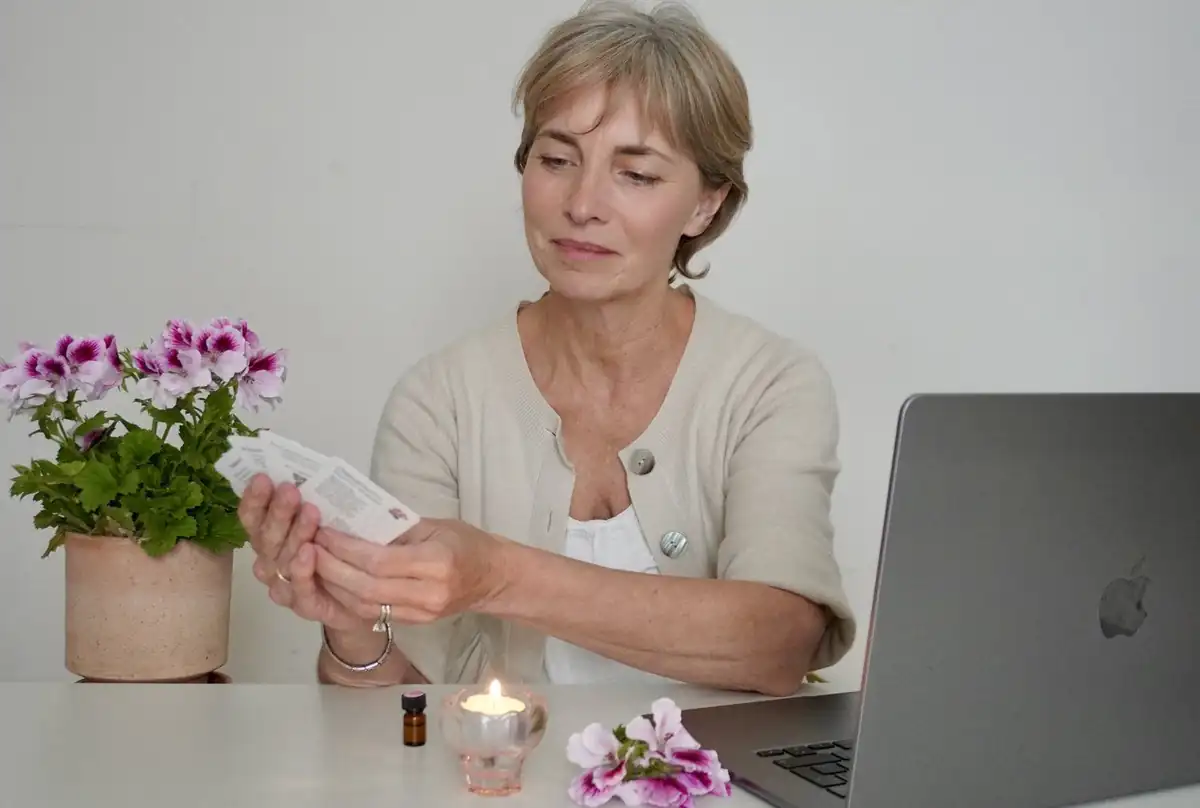 Corinna with Geranium