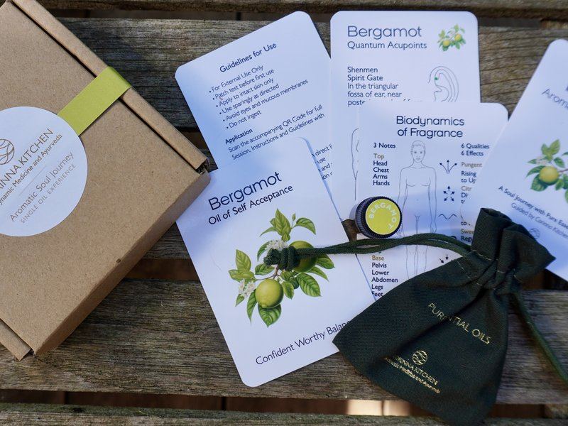 Bergamot aromatic experience — oil, cards and linen bag