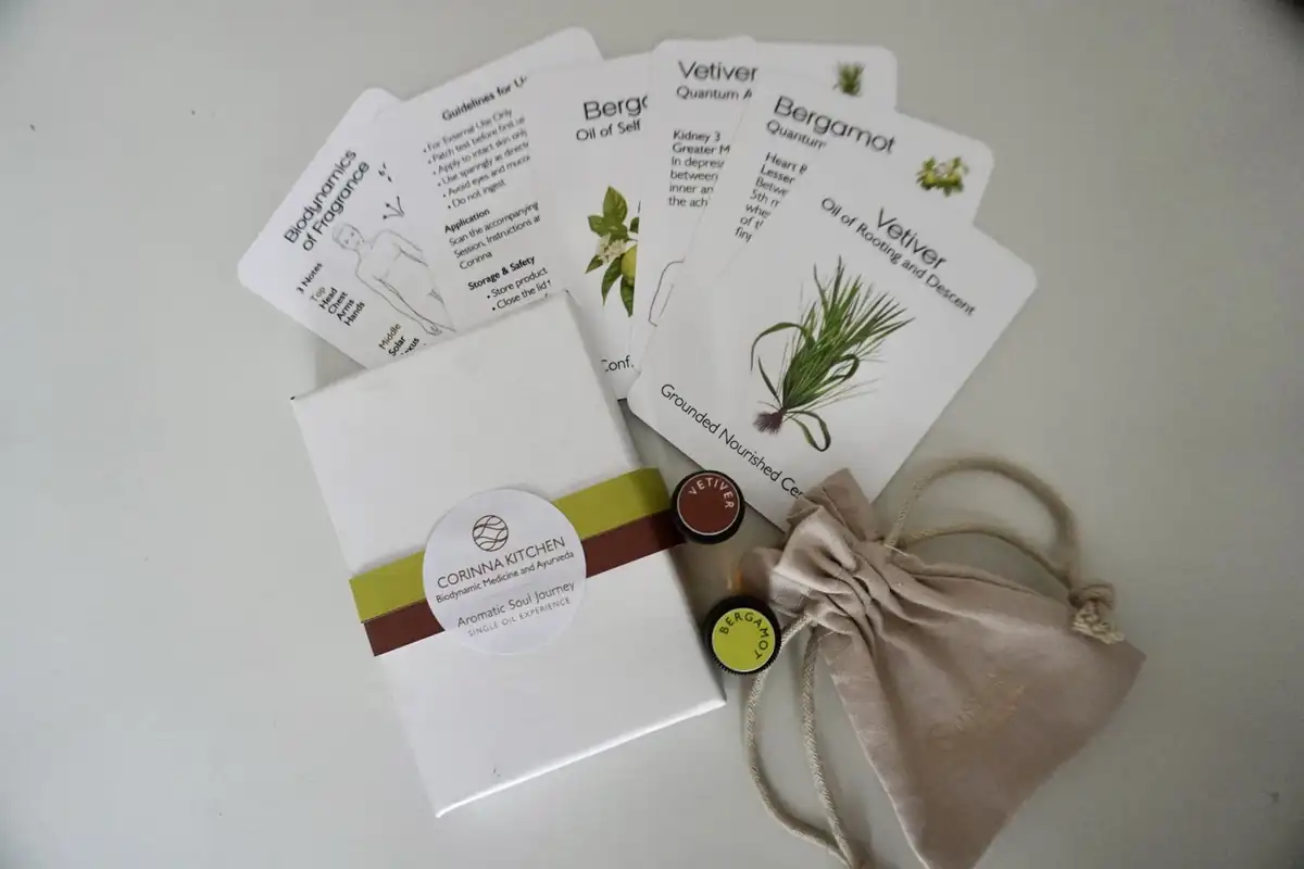 Vetiver and Bergamot oils with their illustrated cards
