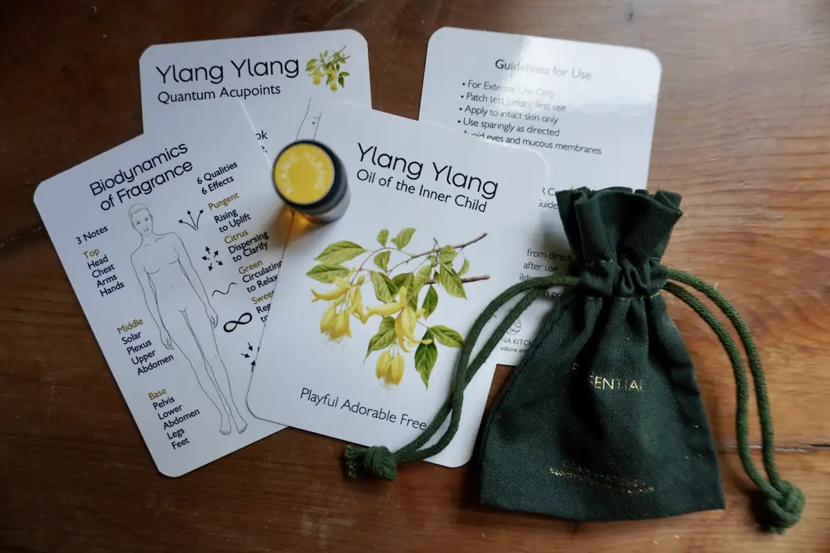 Ylang Ylang pure essential oil with its illustrated cards